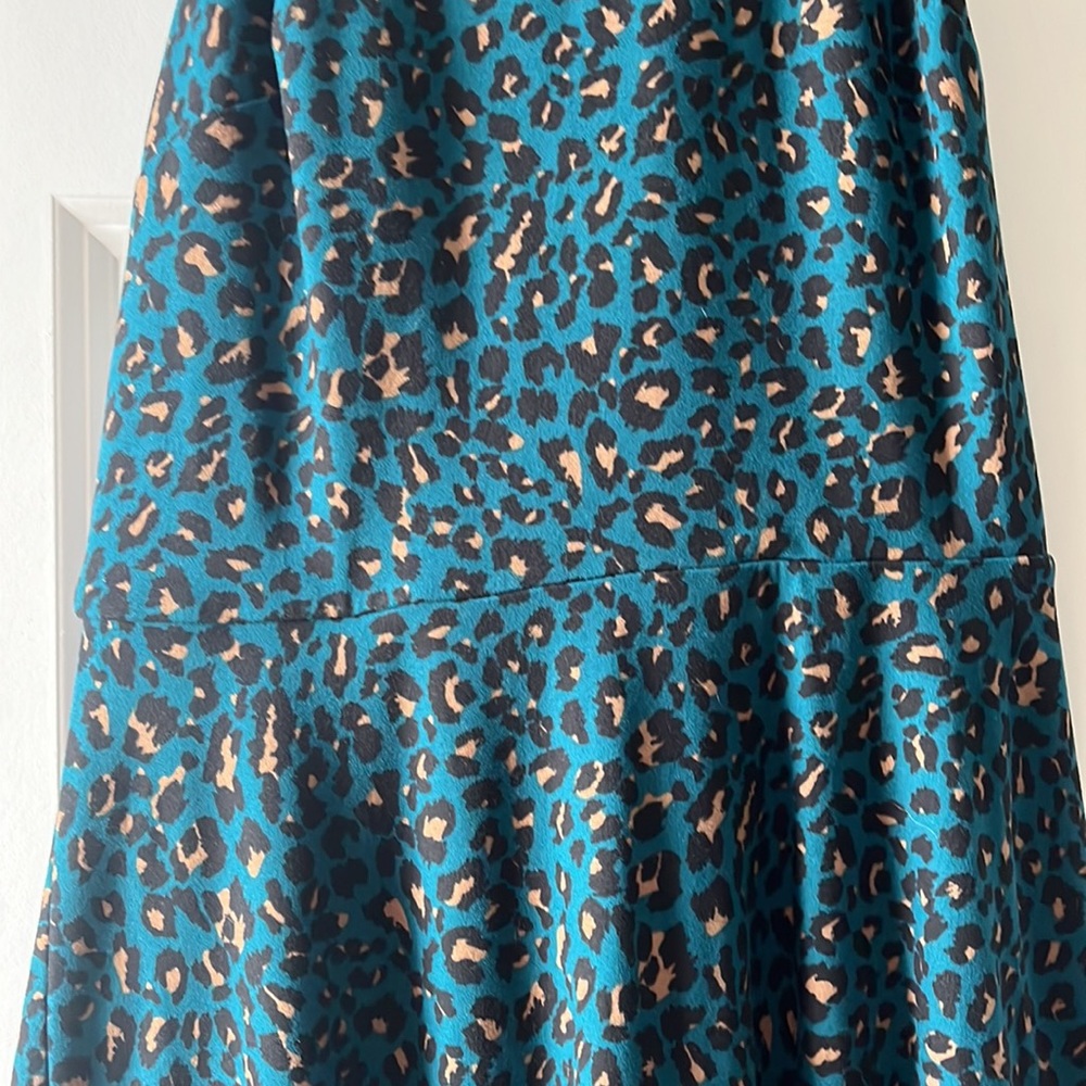 Dress - Picture 2 of 4
